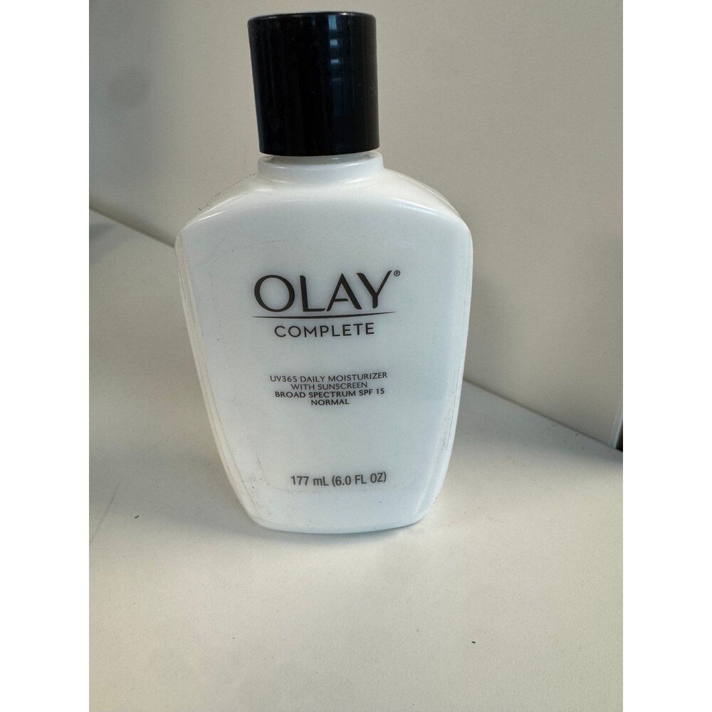 Olay Complete Daily Moisturizer SPF 15 Broad Spectrum Sunscreen Sensitive 6oz